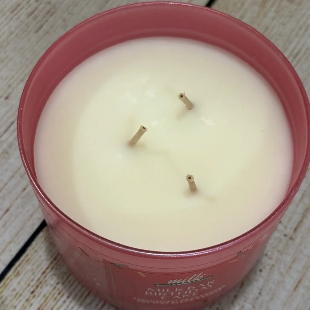 NWT Bath & Body Works Milk Bar Birthday Cake Candle 3 Wick BBW
